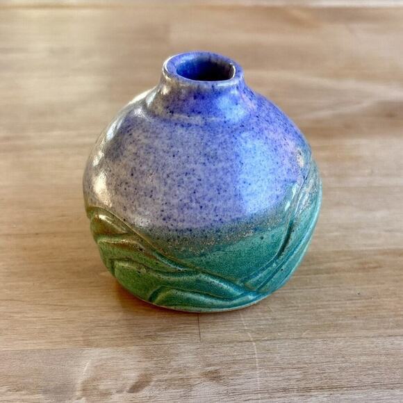 Vintage Studio Art Pottery Bud Vase Signed Martha ’99 Ceramic Hand Thrown - Picture 1 of 10
